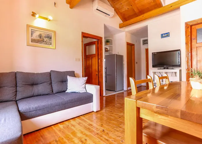 Lilly With Amazing View Hvar Town