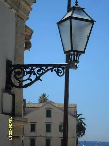 Lilly With Amazing View *