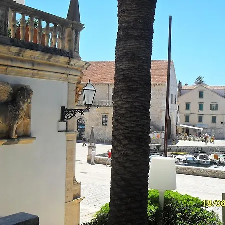 Lilly With Amazing View Hvar Town
