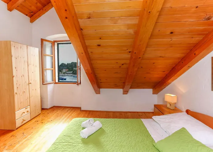 Lilly With Amazing View