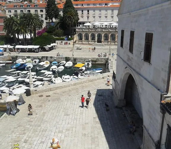 Lilly With Amazing View Hvar Town