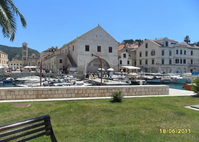 Lilly With Amazing View Hvar Town